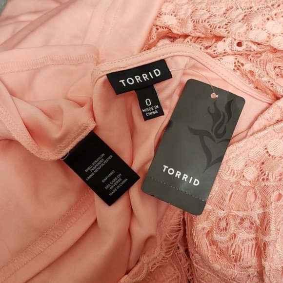 TORRID Blush Allover Lace Hanky Dress L/12 NEW NWT - Picture 6 of 8